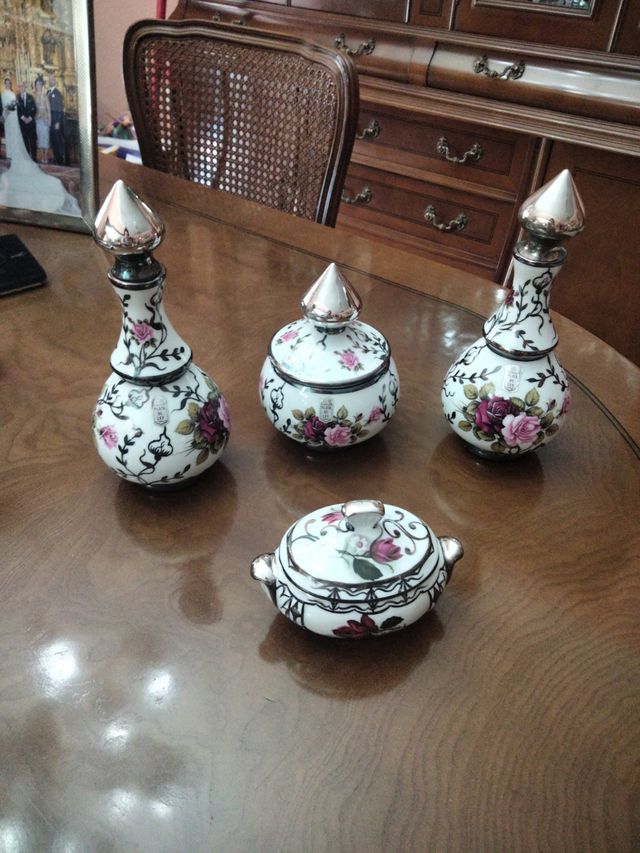 Juego tocador porcelana, plata