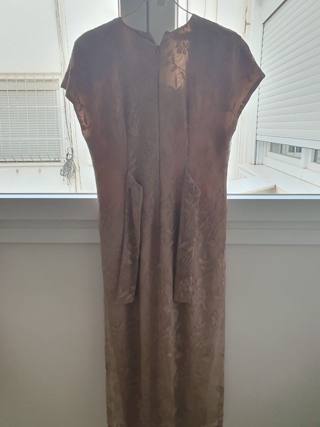 Vestido beige encaje