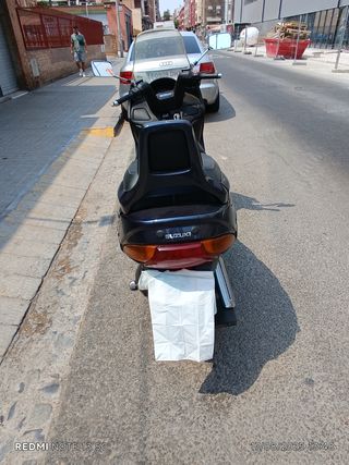 SUZUKI BURGMAN 200 - Moto