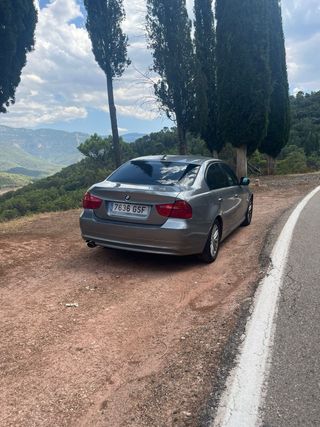 BMW Serie 3 e90(320) 2009
