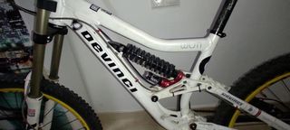 Bicicleta descenso DeVinci Wilson
