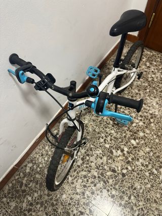Bicicleta Infantil B’TWIN 16” Blanca, (4.5-6 años)