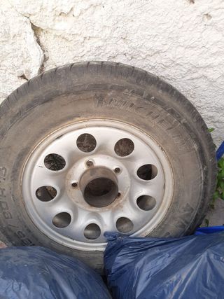 2 Llantas Suzuki Vitara , suzuki samuray jimmy 