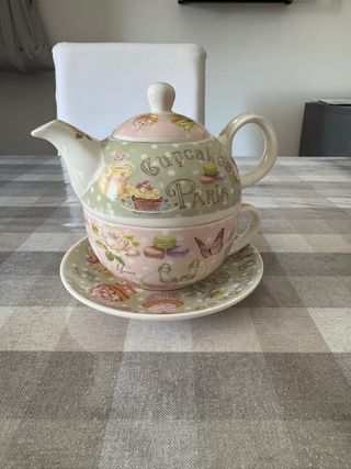 Teiera in ceramica - 2 tazze