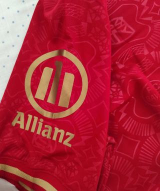 Camiseta Bayern edición especial 125 aniversario 