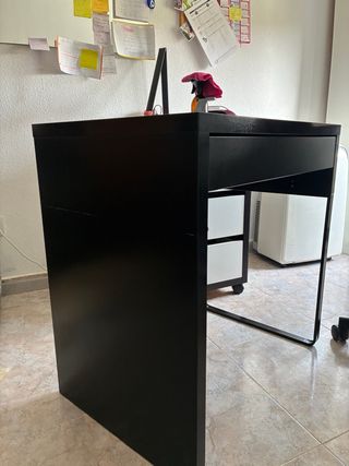 Silla oficina y escritorio Ikea Micke - negra