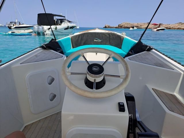 Alquiler barco sin licencia Málaga capital