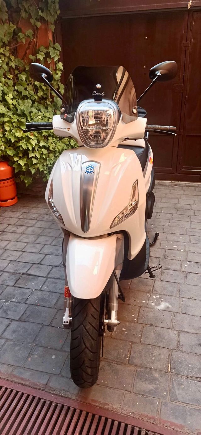 350 Sport Touring Piaggio Beverly 350 Police 2022 Abs Asr Beverly