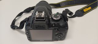 Nikon D3100 + Objetivo 18-55mm