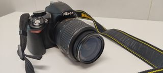Nikon D3100 + Objetivo 18-55mm