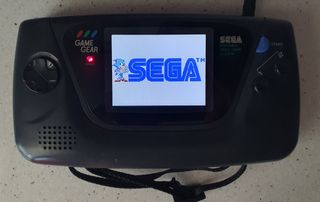 Game Gear pantalla LCD condensadores cambiados