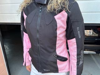 Cazadora moto mujer OMC Shiver rosa-negra