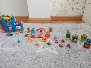 Estación Policía SuperThings