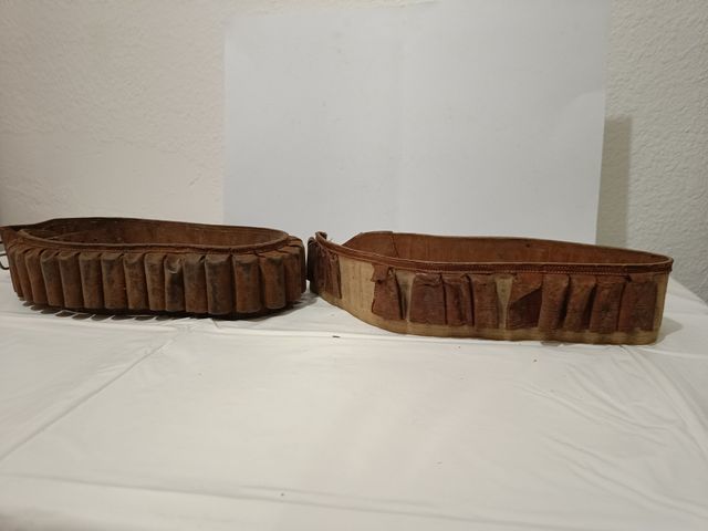 Cinturones portacartuchos de cuero vintage