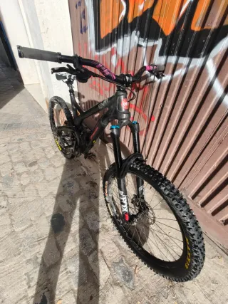 Bicicleta Evil Undead carbono talla L