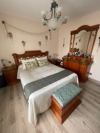 Dormitorio matrimonio clásico