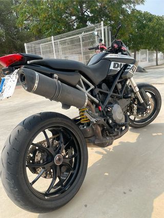 Ducati Hypermotard 796 2011