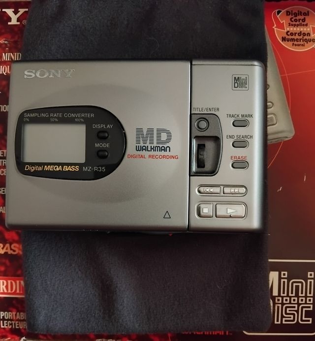 Sony MZ-R35 Minidisc Walkman - Gris