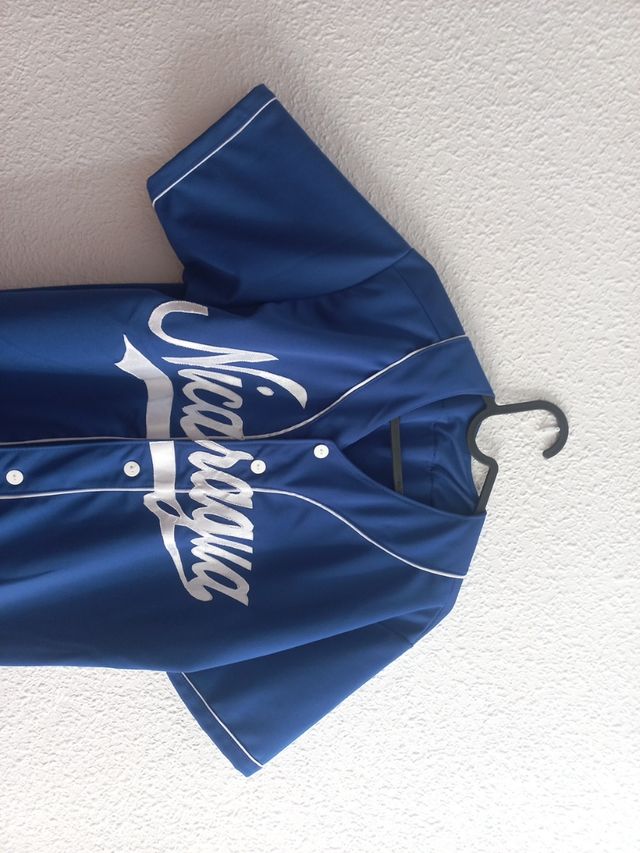 Camiseta Nicaragua béisbol Talla M nueva