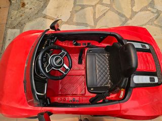 Coche eléctrico infantil Audi R8
