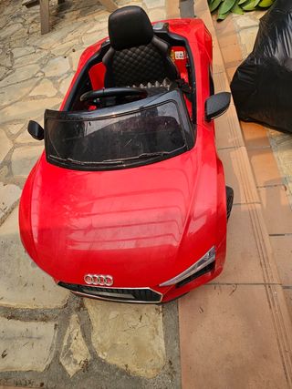 Coche eléctrico infantil Audi R8