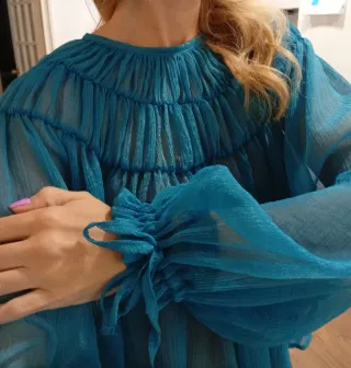 Blusa de fiesta turquesa transparente Zara