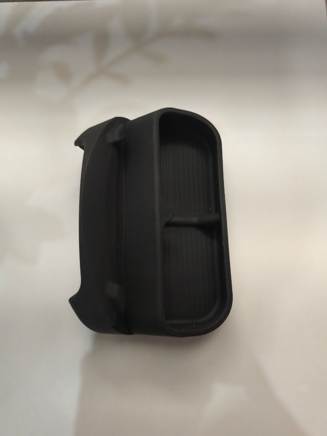 Bandeja Tesla Model Y/3