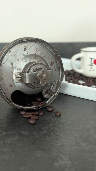 Macinacaffè vintage Mela Tre Spade