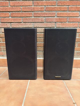 Altavoces Technics