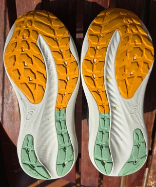 Zapatillas Asics Gel Nimbus 26 Tri 43.5