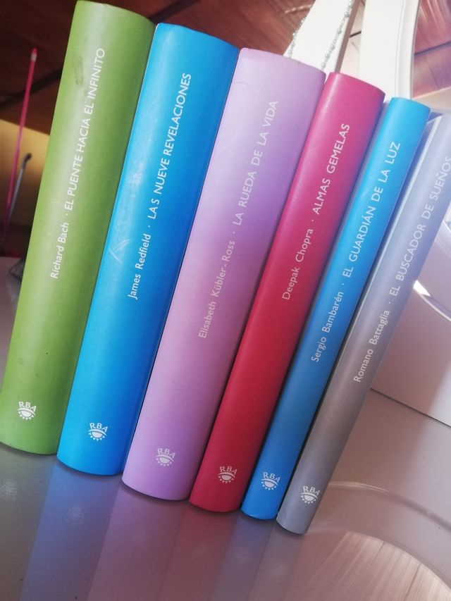 Colección de 6 libros editorial RBA