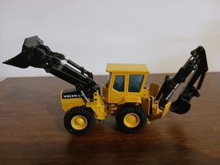Joal ref. 230 - Volvo Retroexcavadora BM 6300 1:50