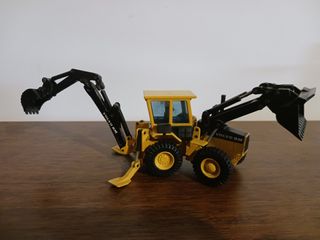 Joal ref. 230 - Volvo Retroexcavadora BM 6300 1:50
