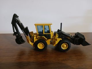 Joal ref. 230 - Volvo Retroexcavadora BM 6300 1:50
