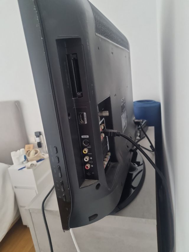 TV Samsung - Televisión negra