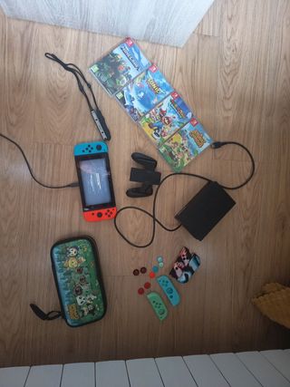 Nintendo Switch + 4 juegos