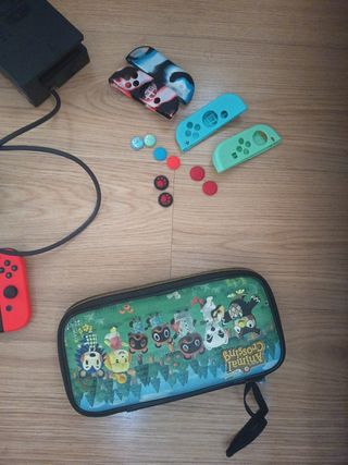 Nintendo Switch + 4 juegos