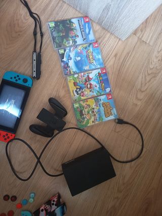 Nintendo Switch + 4 juegos