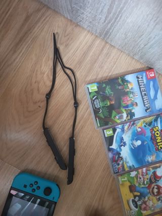 Nintendo Switch + 4 juegos