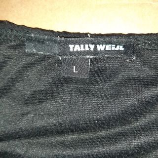 Top nero senza spalline