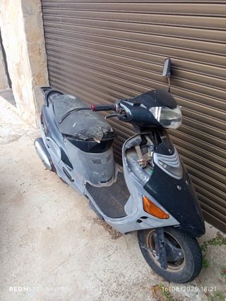 Moto Suzuki para despiece 