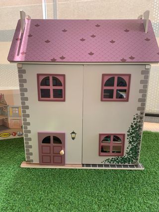 Casita Muñecas Madera