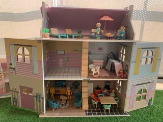 Casita Muñecas Madera