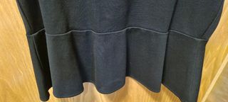 Top nero Kaos - elegante e senza maniche