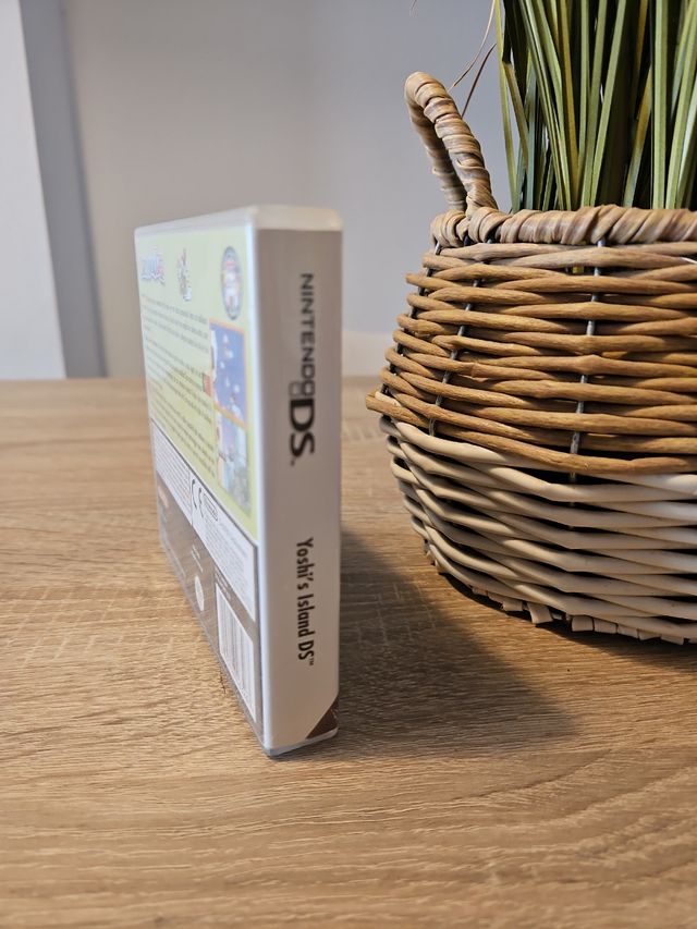 Yoshi's Island DS - Nintendo DS