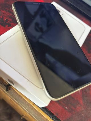 iPhone 11 blanco