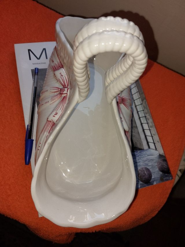 Cesta porcelana roja y blanca