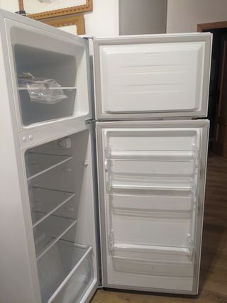 Frigorífico Aspes. COMO NUEVO. Solo 6 meses de uso