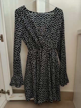 Vestido negro - Flores blancas