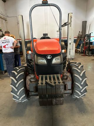 Tractor Kubota 8540 Narrow - ocasión